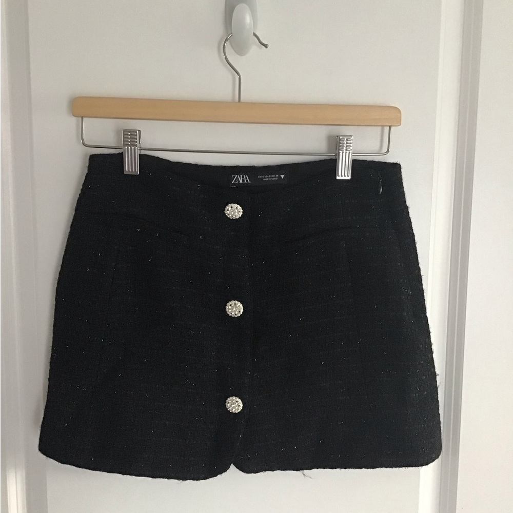 ZARA TWEED MINI SKIRT Womens S Black Rhinestone‎ Button Preppy Classic
